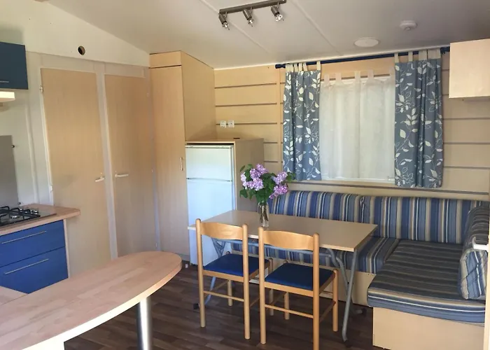 Casa de Férias Mobilhome Ferme Equestre La Mouillere *